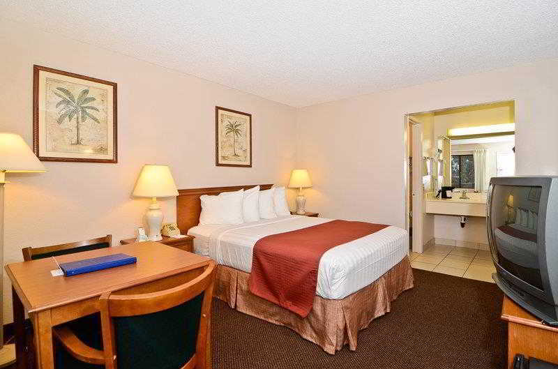 Hotel Pleasant 3*